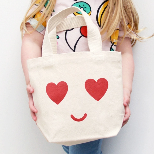 Amuseable Heart Bag, Bags
